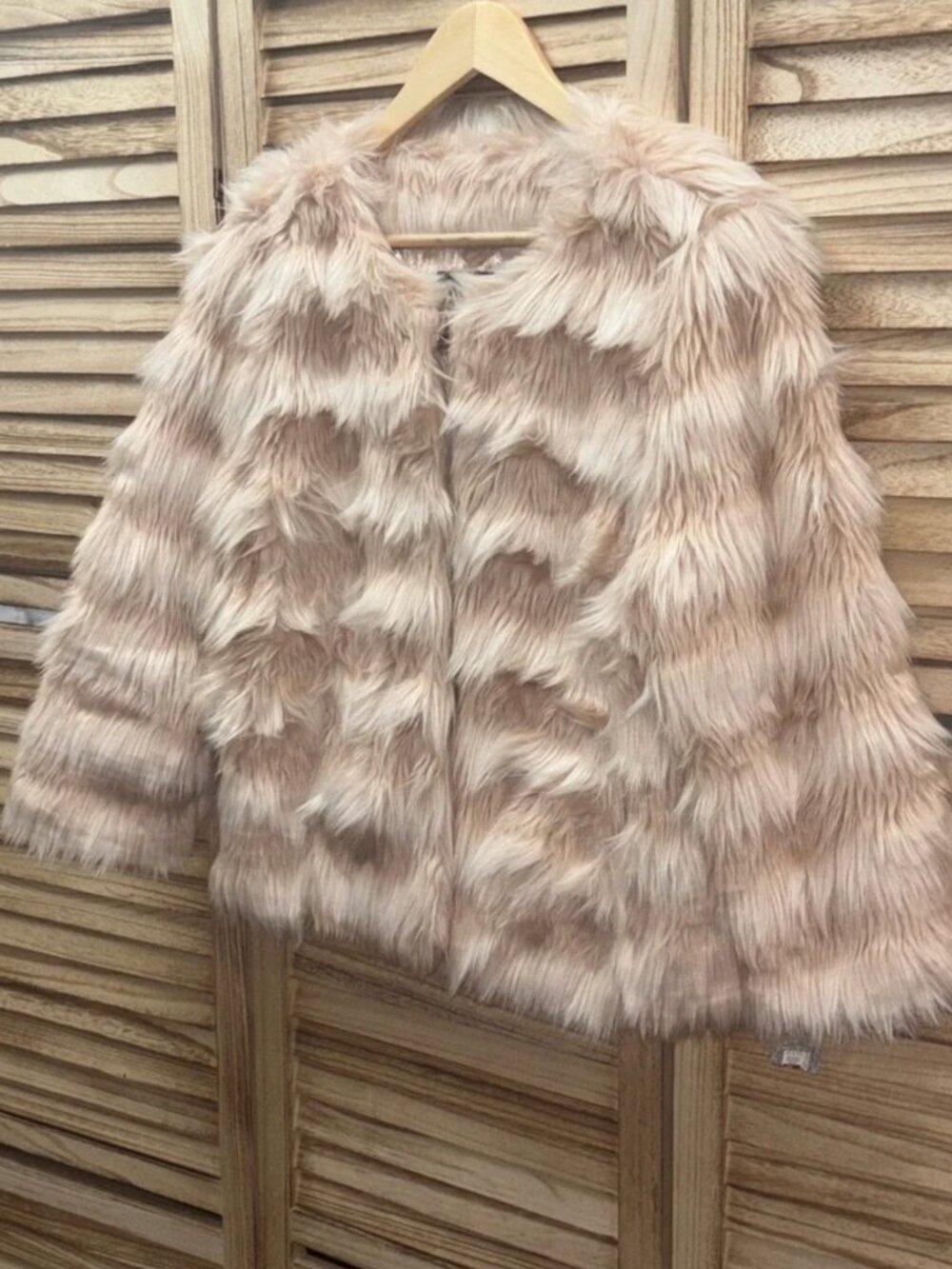 Mossimo NWT Peach Puff Faux Fur Shag Cropped Sleeve Jacket XL
